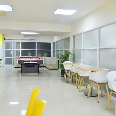 Catania Inn Palembang Bagian luar foto